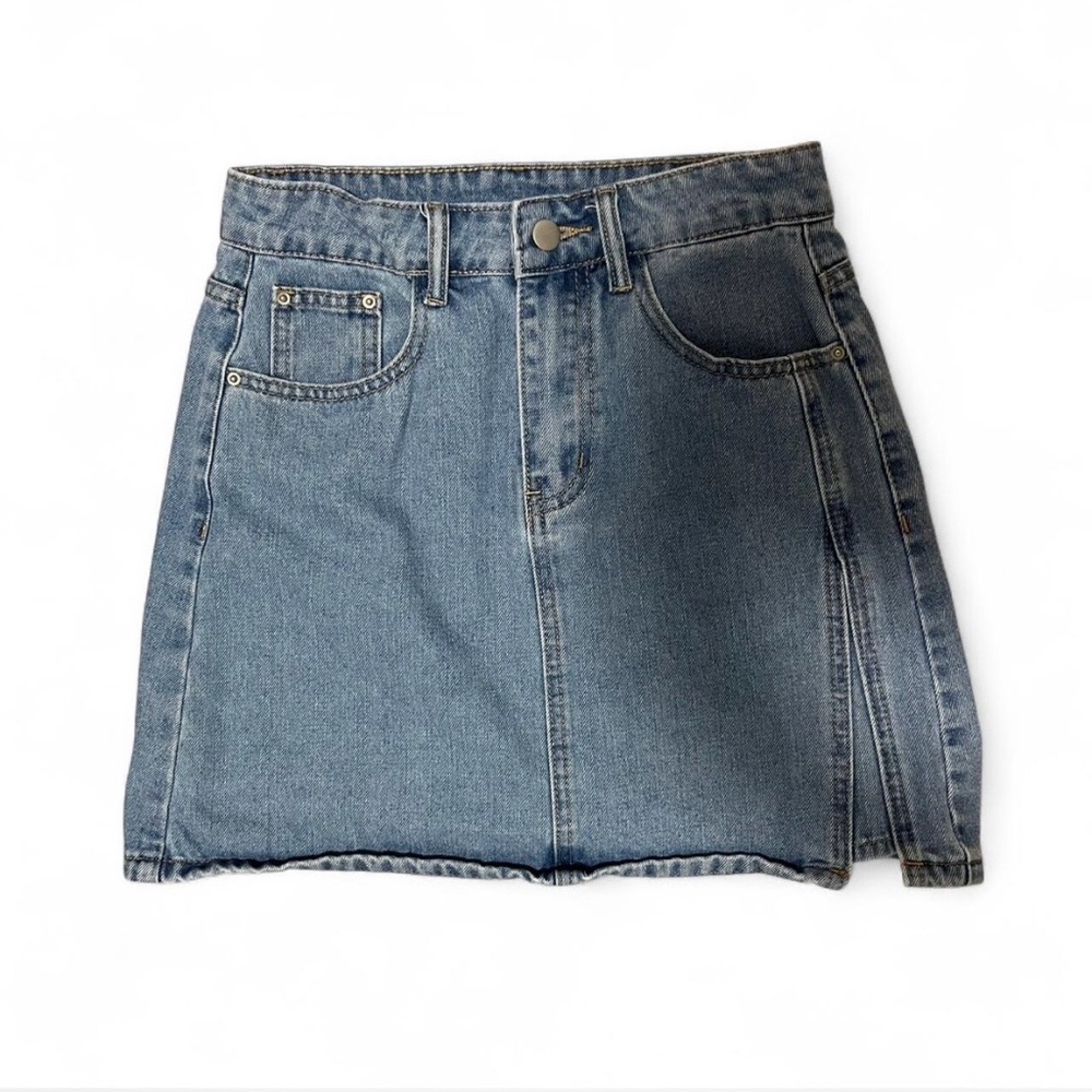 [SOLD] 🐾 3 for $20 🐾 Dazy Blue Denim Skirt